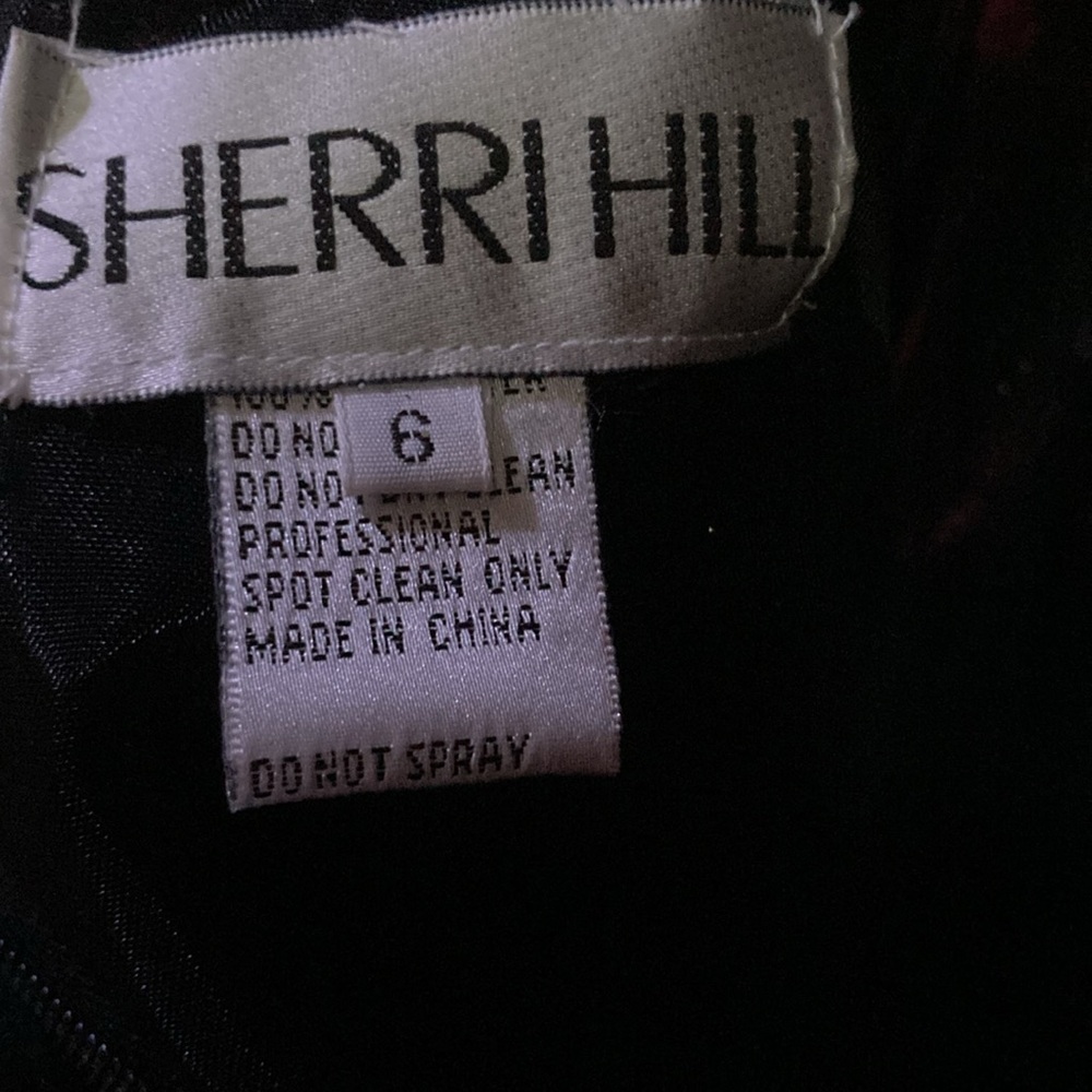 NWT SHERRI HILL SIZE 6 GOWN - Picture 17 of 17